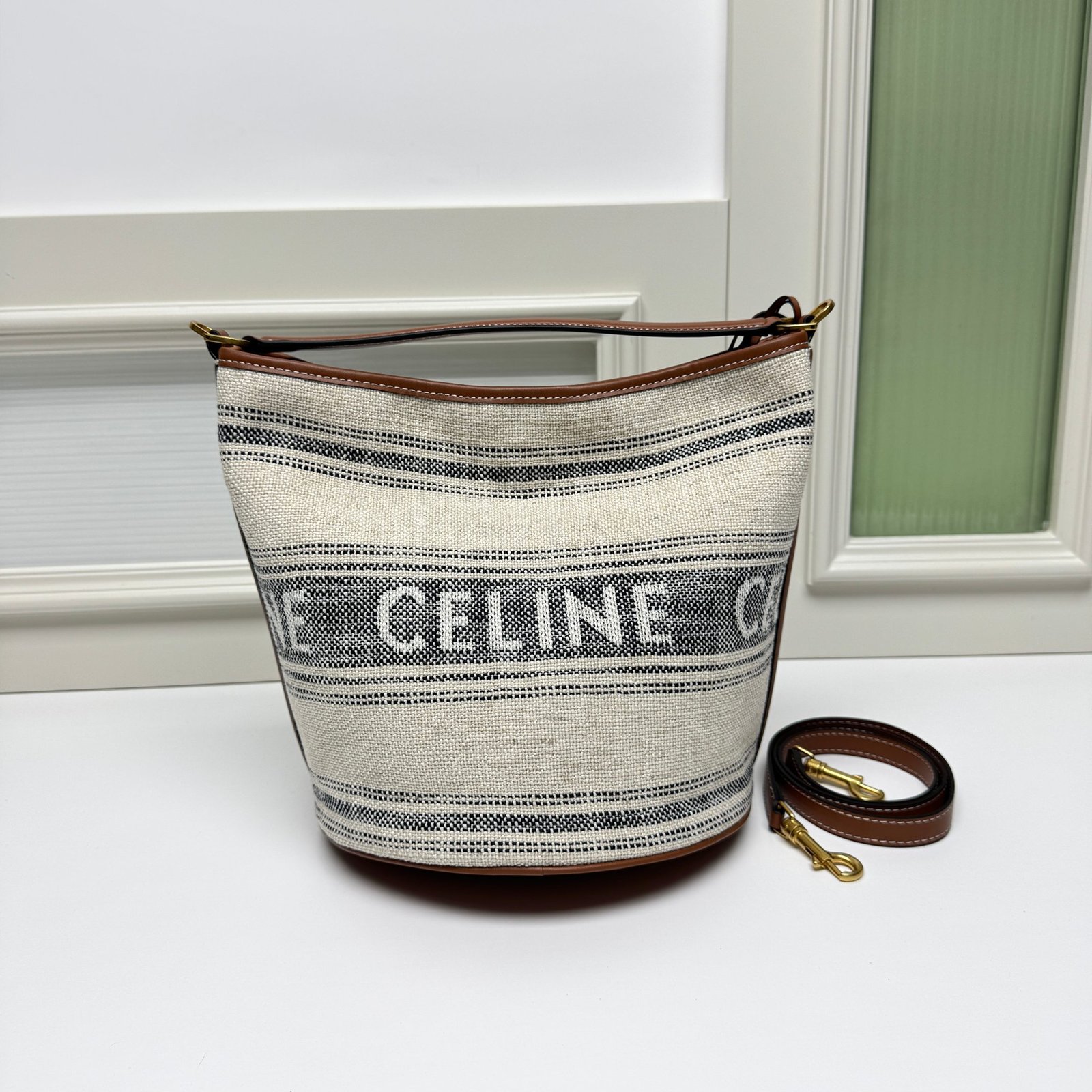 CELINE Ava Gris