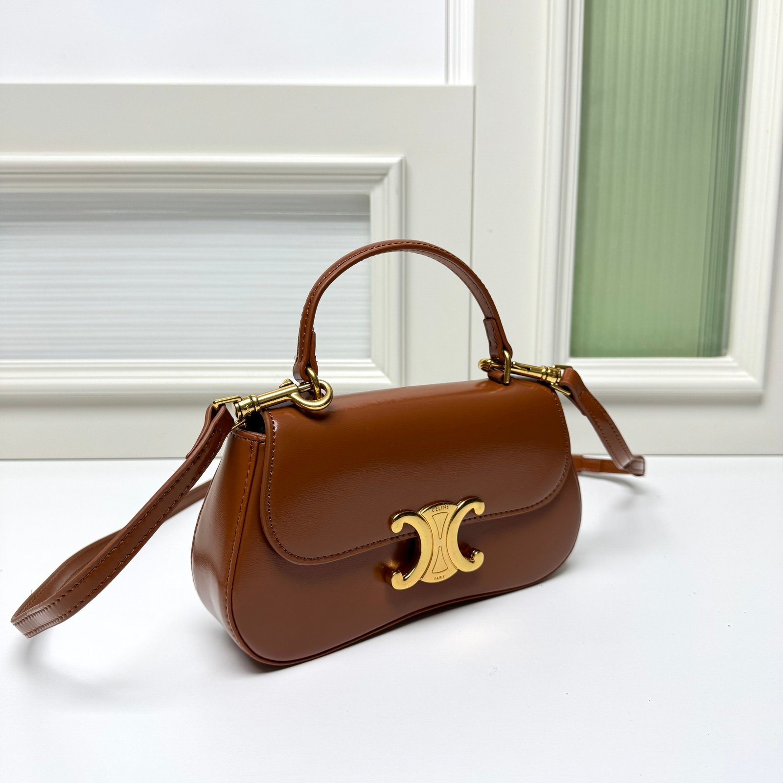 CELINE Ava Triomphe Marron