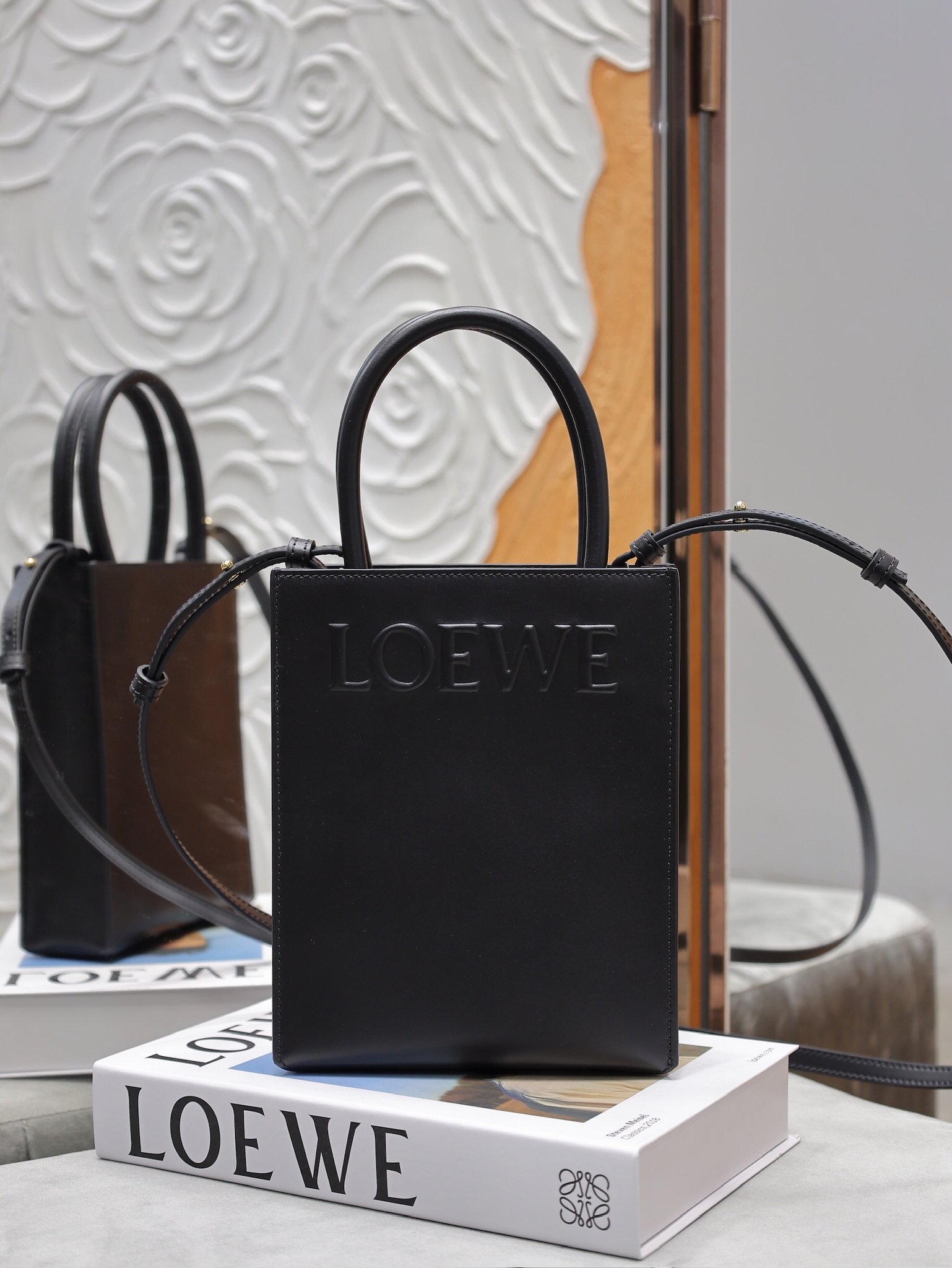 CELINE Cabas 16 Noir