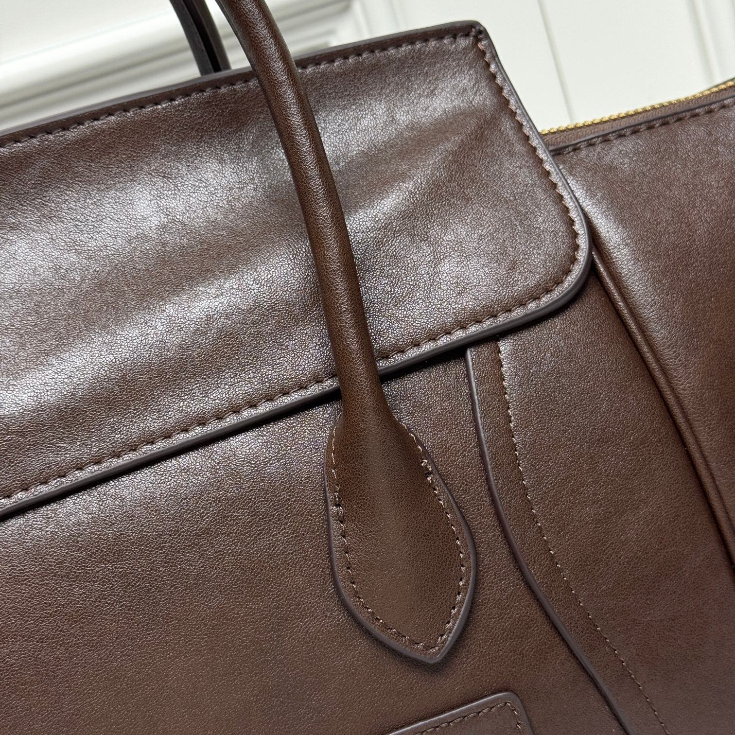 CELINE Luggage Marron