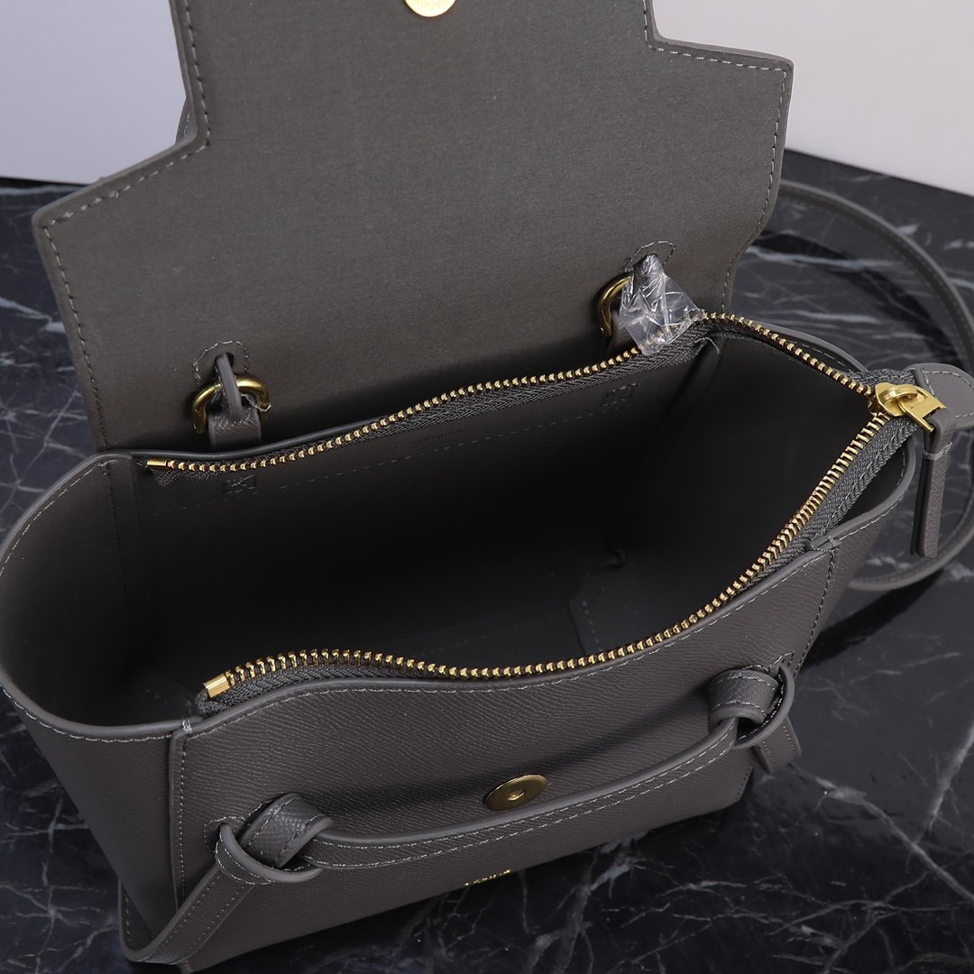 CELINE Luggage Noir