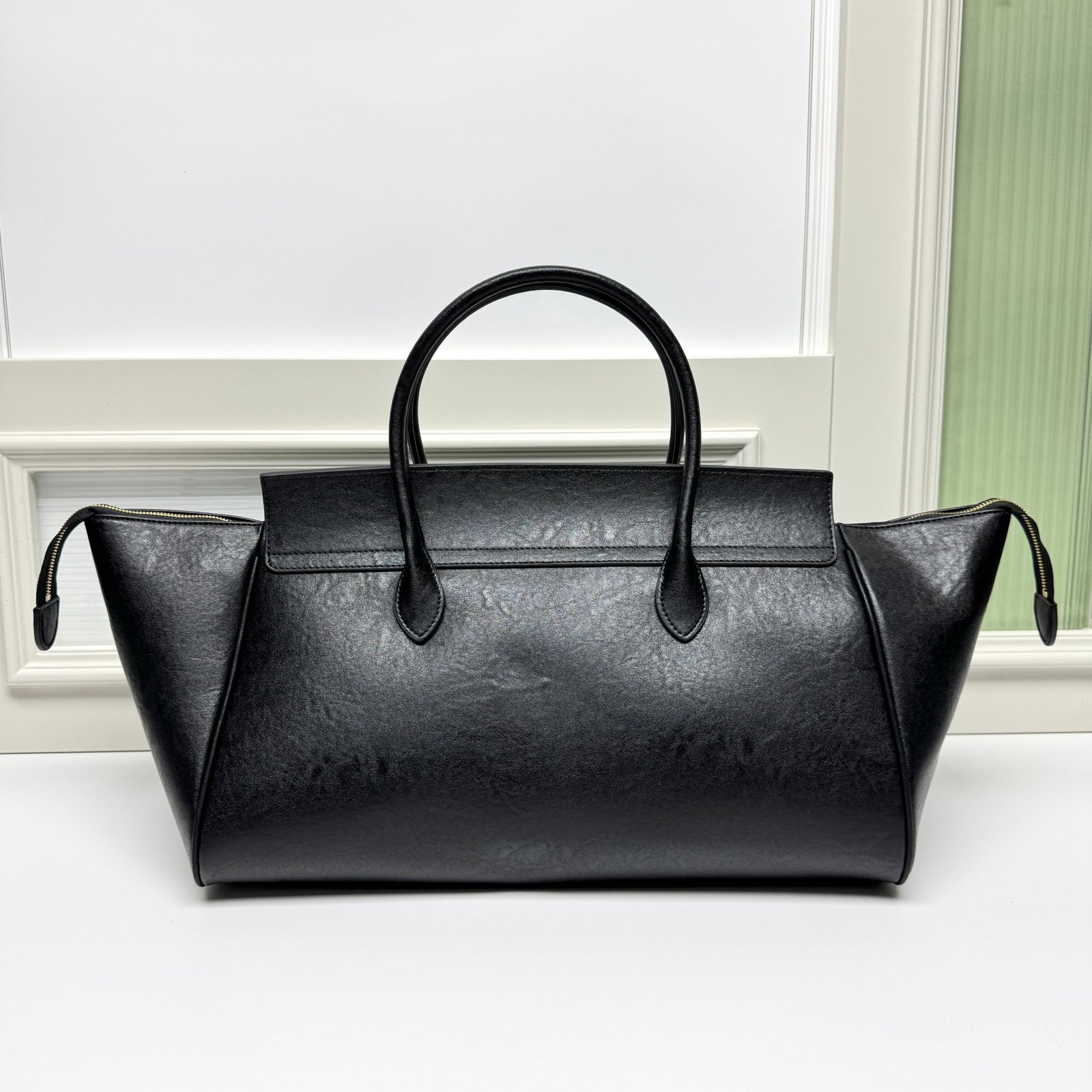 CELINE Mini Ava Triomphe Noir