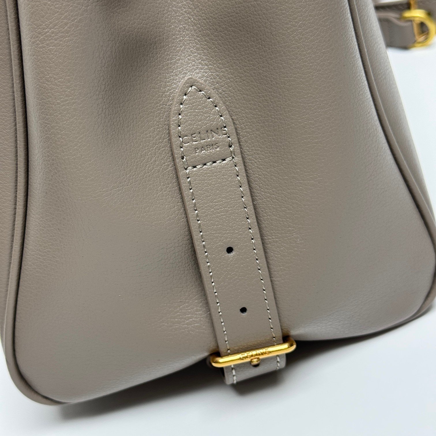 CELINE Triomphe Chaîne Gris
