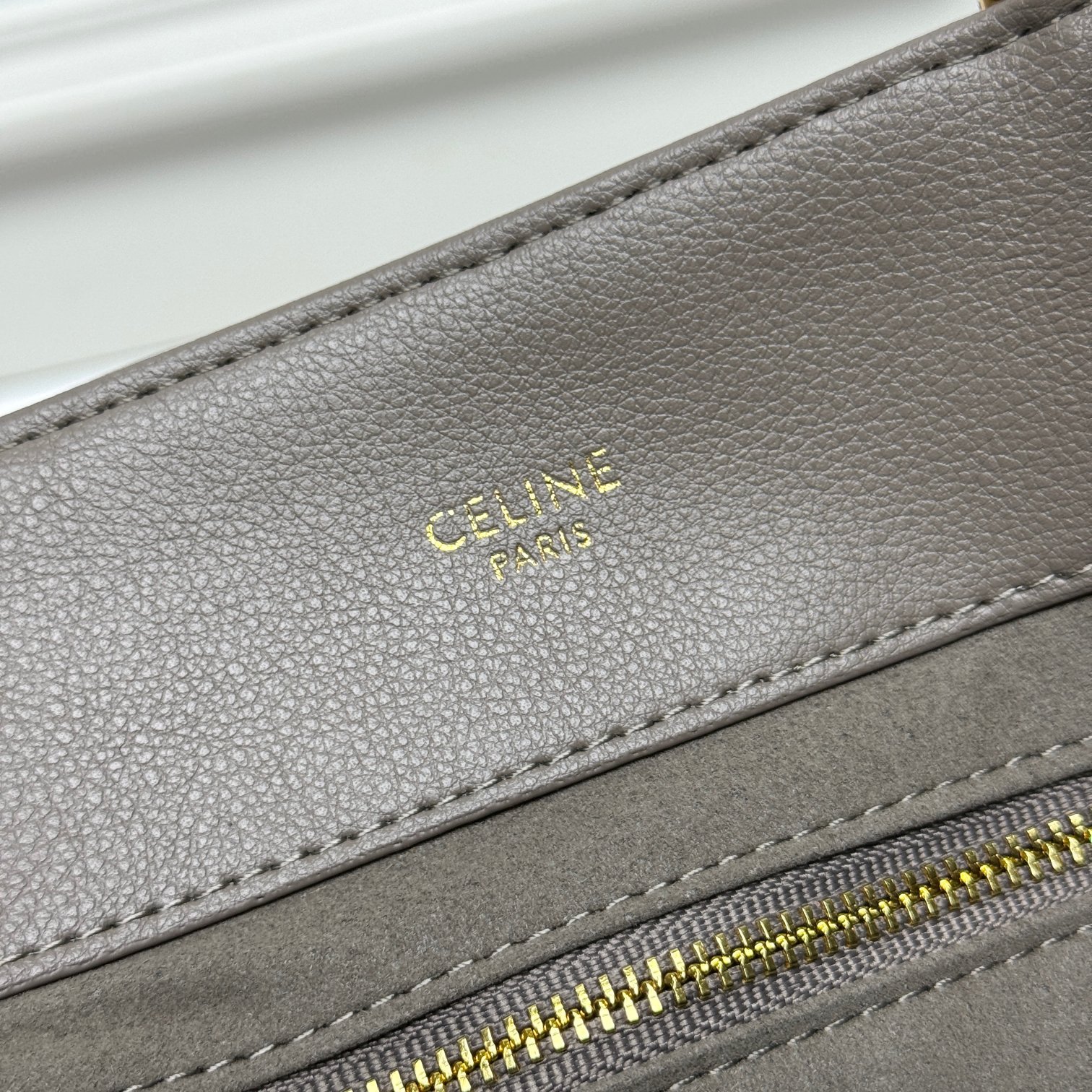 CELINE Triomphe Chaîne Gris