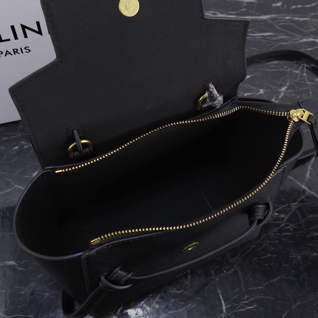 CELINE Triomphe Chaîne Noir