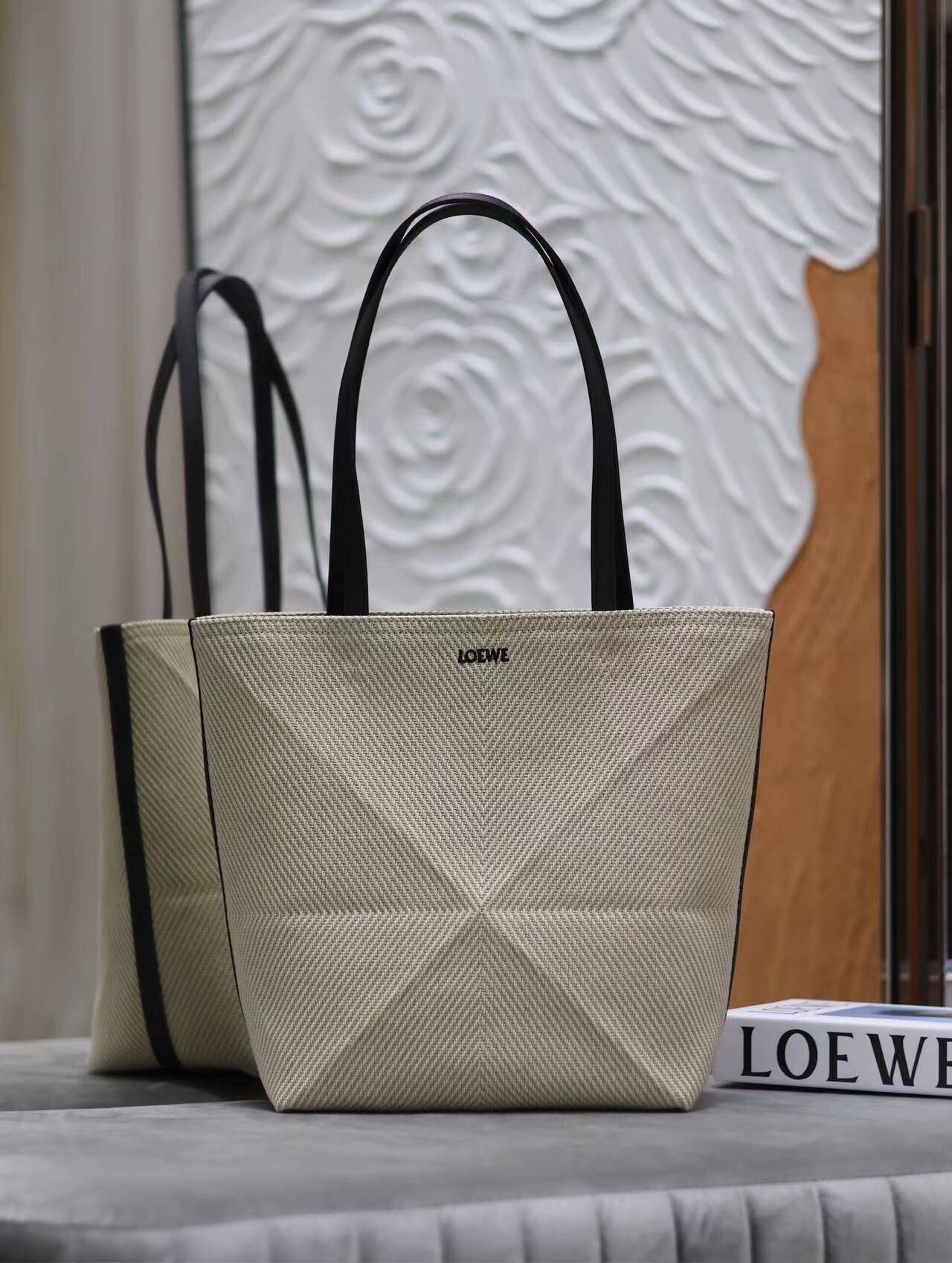 Loewe Flamenco Chain Gris