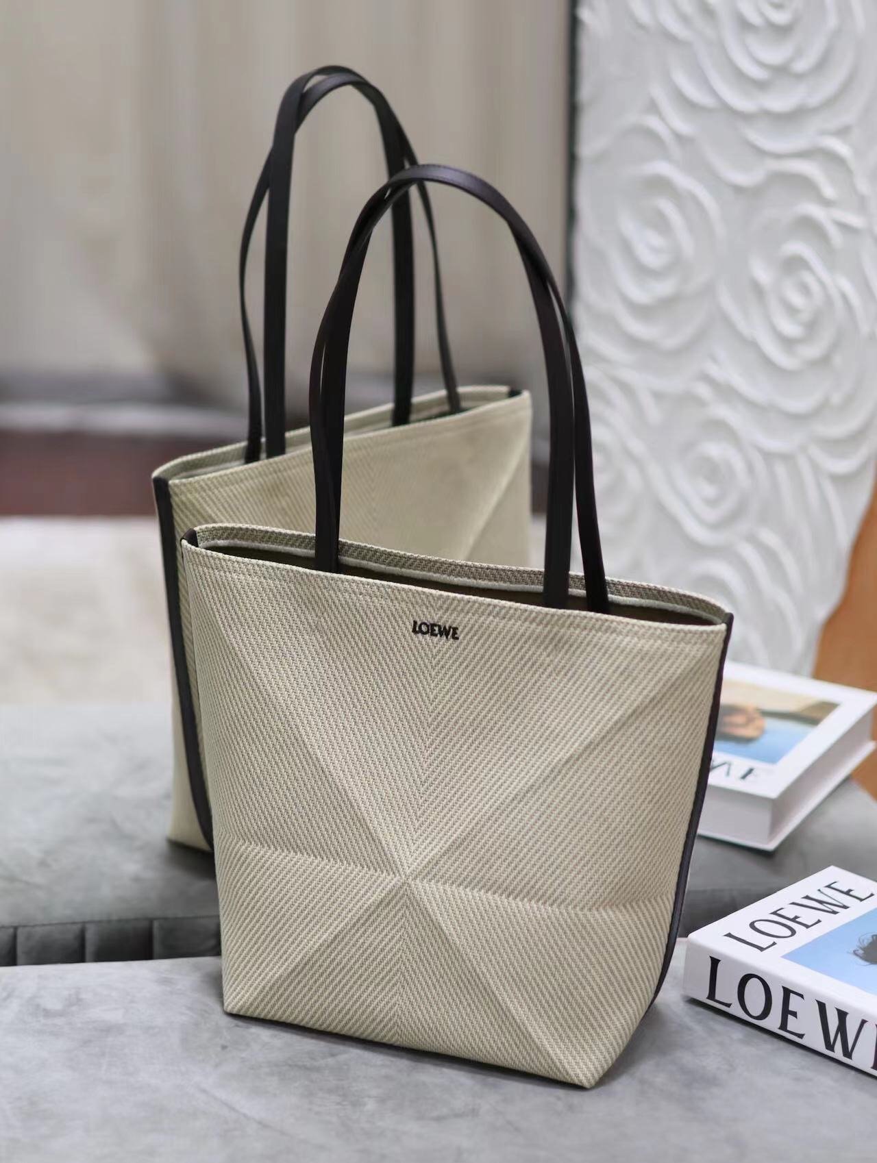 Loewe Flamenco Chain Gris