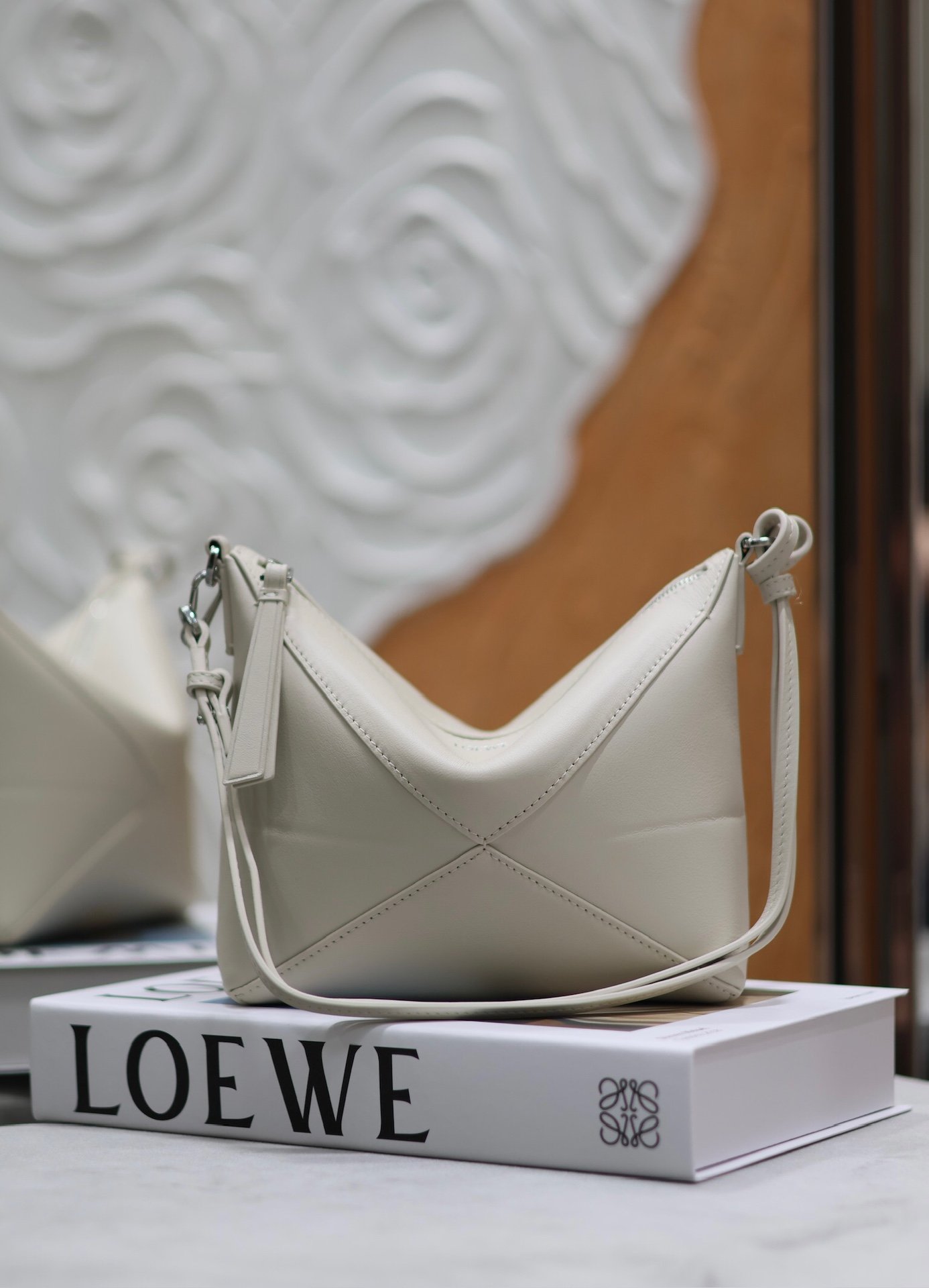 Loewe Hammock Hobo Gris