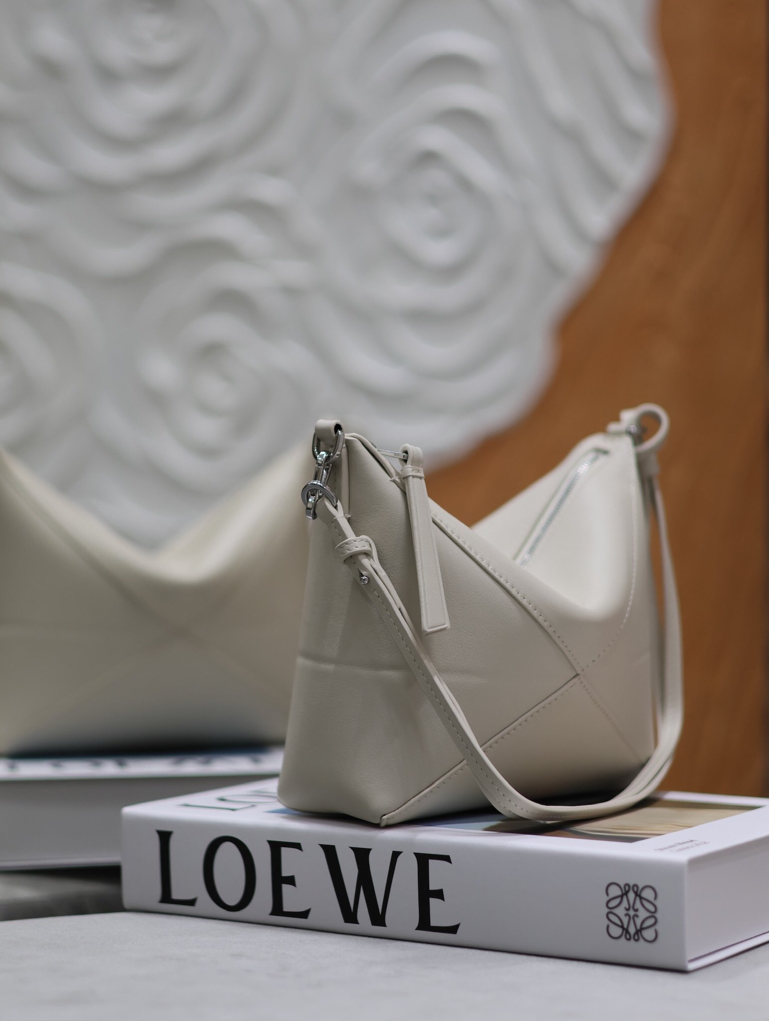 Loewe Hammock Hobo Gris
