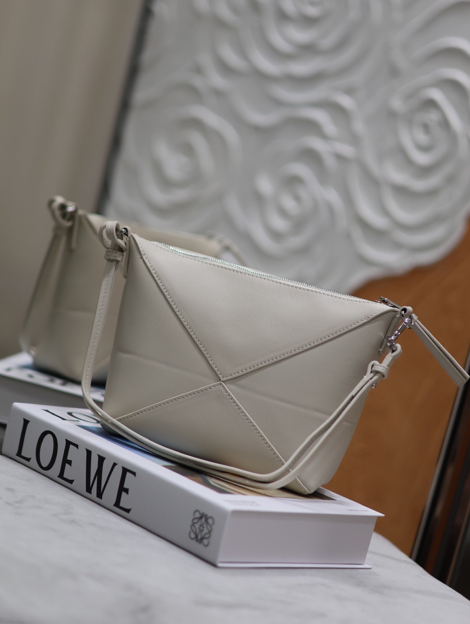 Loewe Hammock Hobo Gris