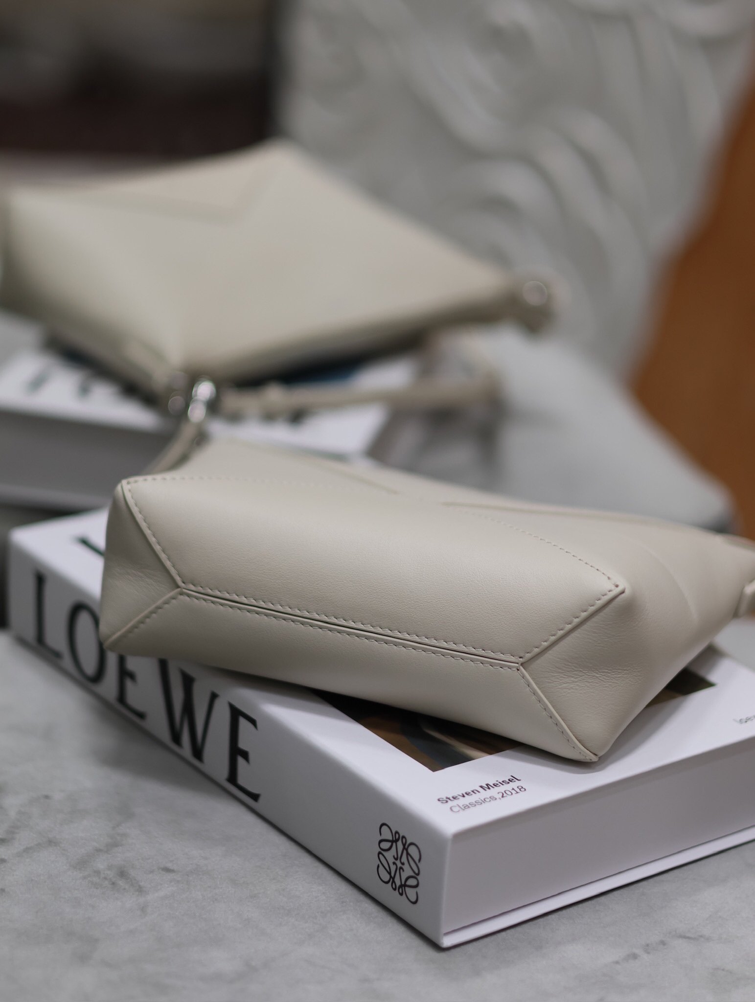 Loewe Hammock Hobo Gris