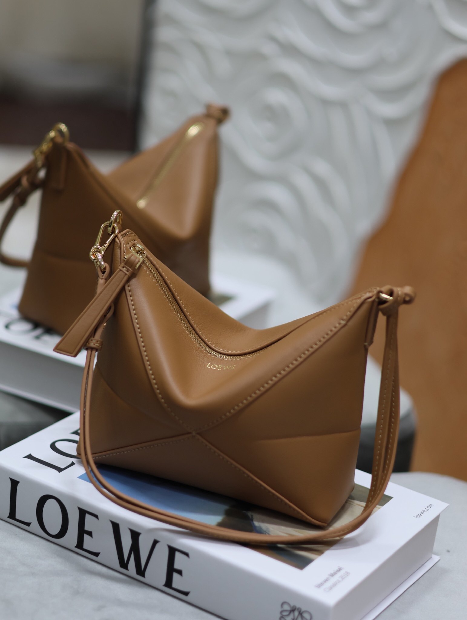 Loewe Hammock Hobo Marron