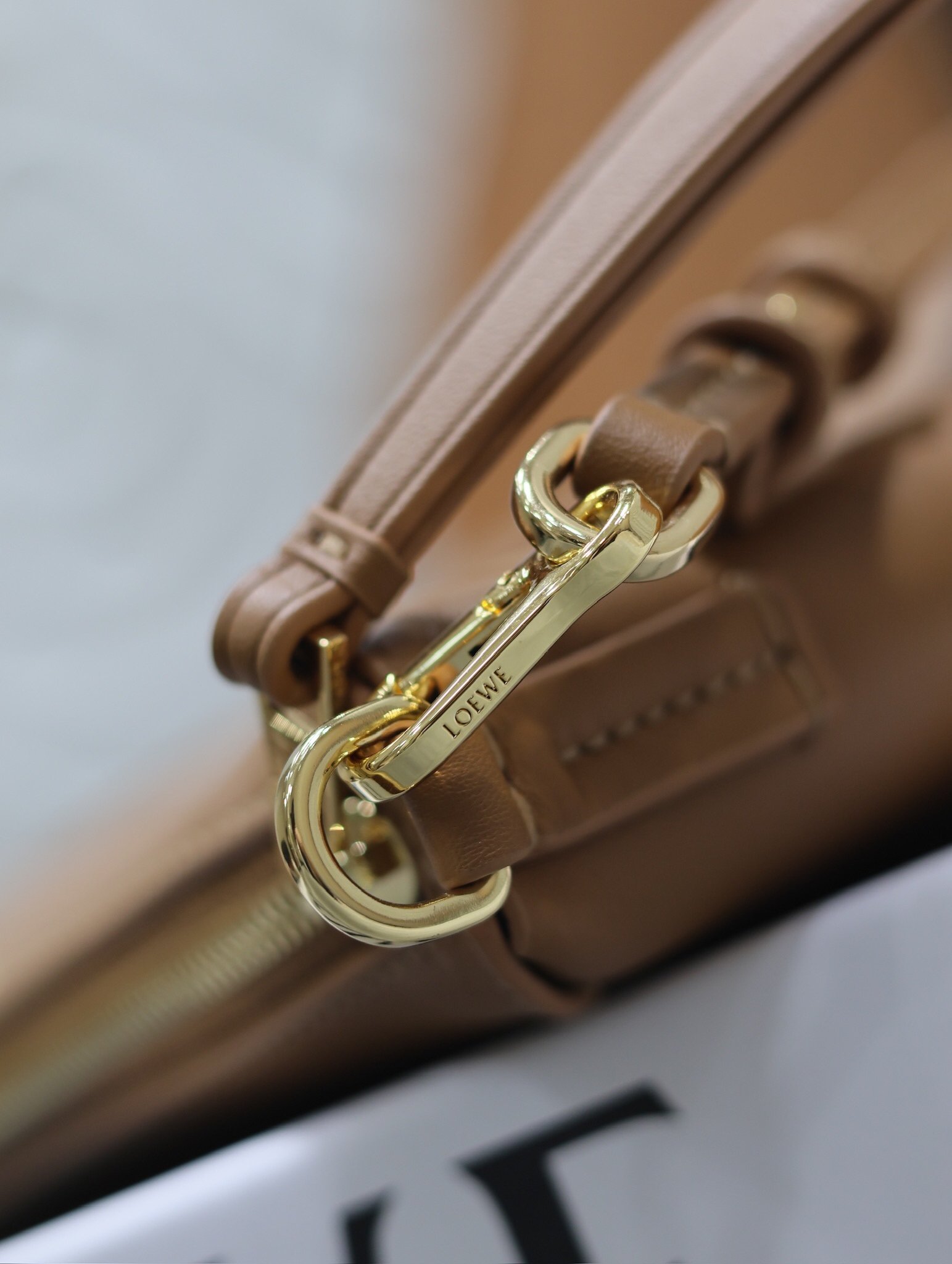 Loewe Hammock Hobo Marron