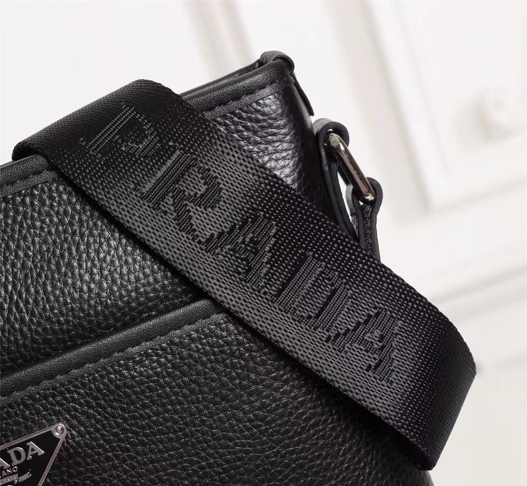 Prada Re-Nylon Vertical Crossbody Noir