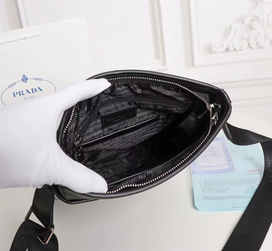 Prada Re-Nylon Vertical Crossbody Noir
