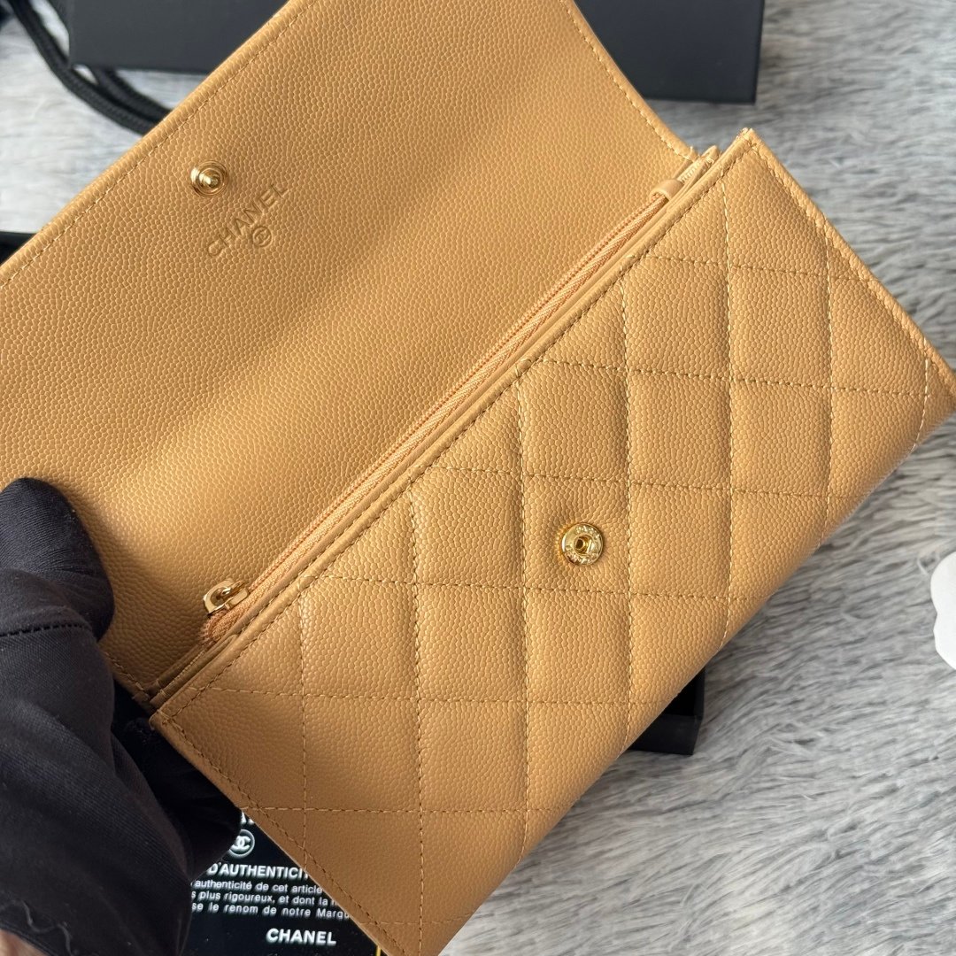Chanel Portefeuille matelassé à rabat