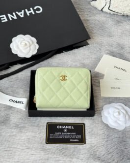 Chanel Portefeuille zippé matelassé