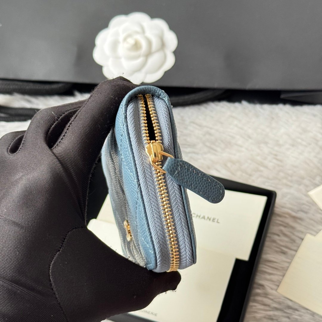 Chanel Portefeuille zippé matelassé