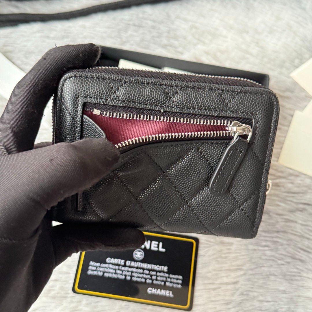 Chanel Portefeuille zippé matelassé