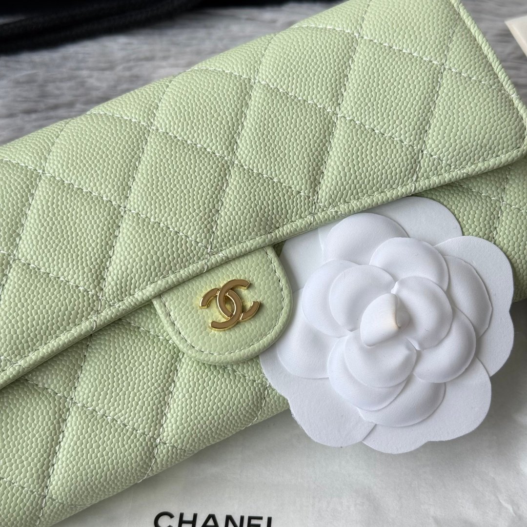 Chanel Portefeuille matelassé à rabat