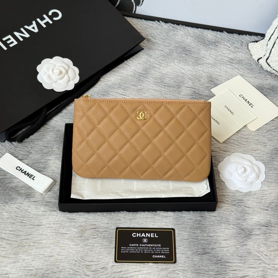 Chanel Portefeuille zippé matelassé