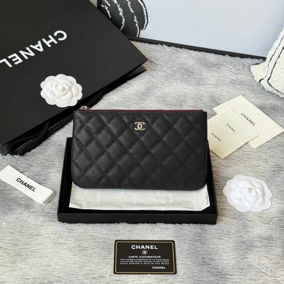 Chanel Portefeuille zippé matelassé