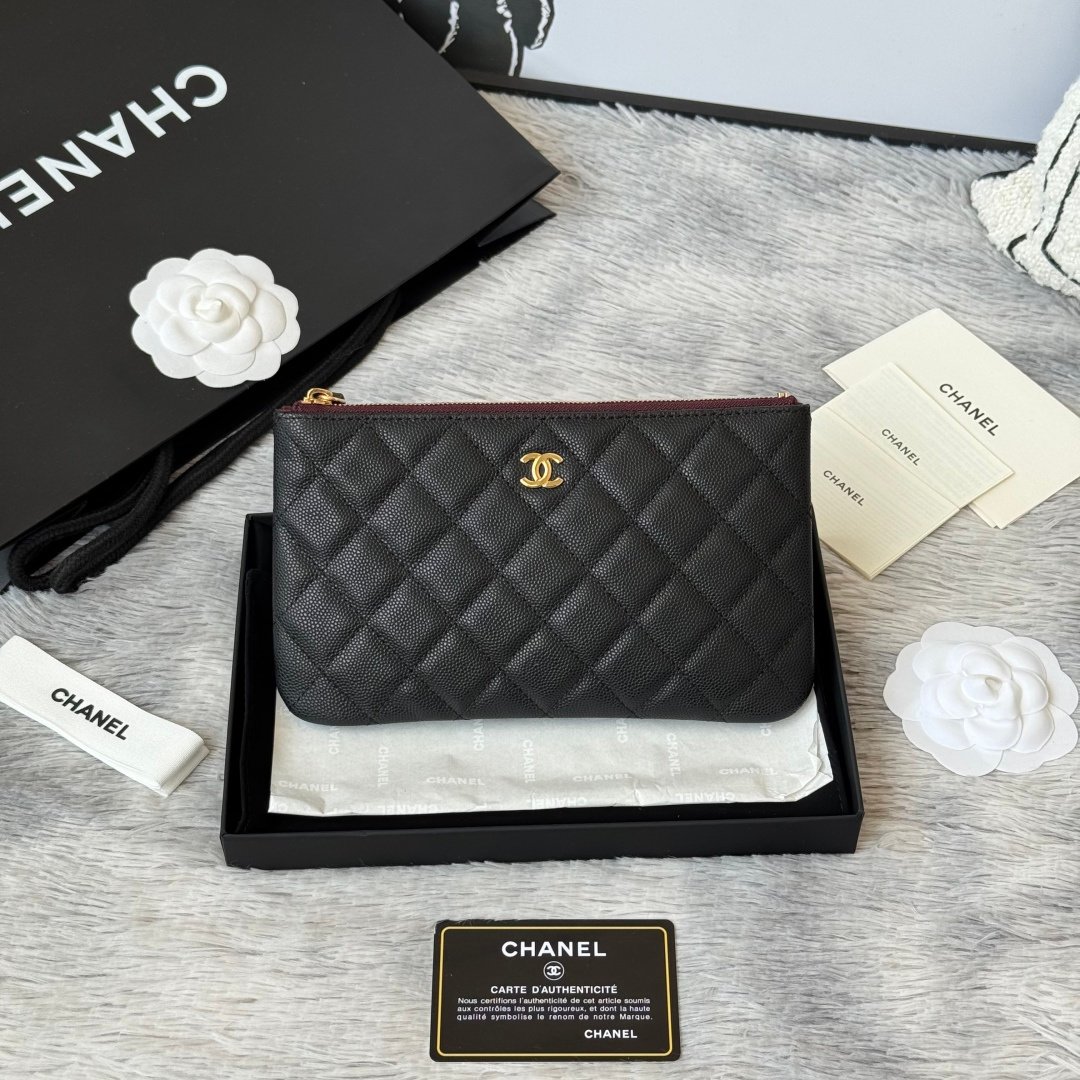 Chanel Portefeuille zippé matelassé