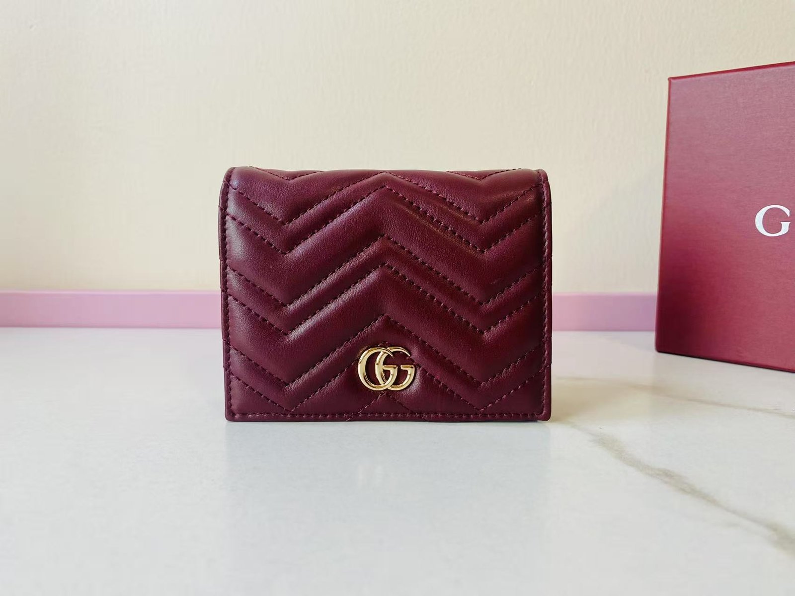 Gucci Portefeuille matelassé à chaîne