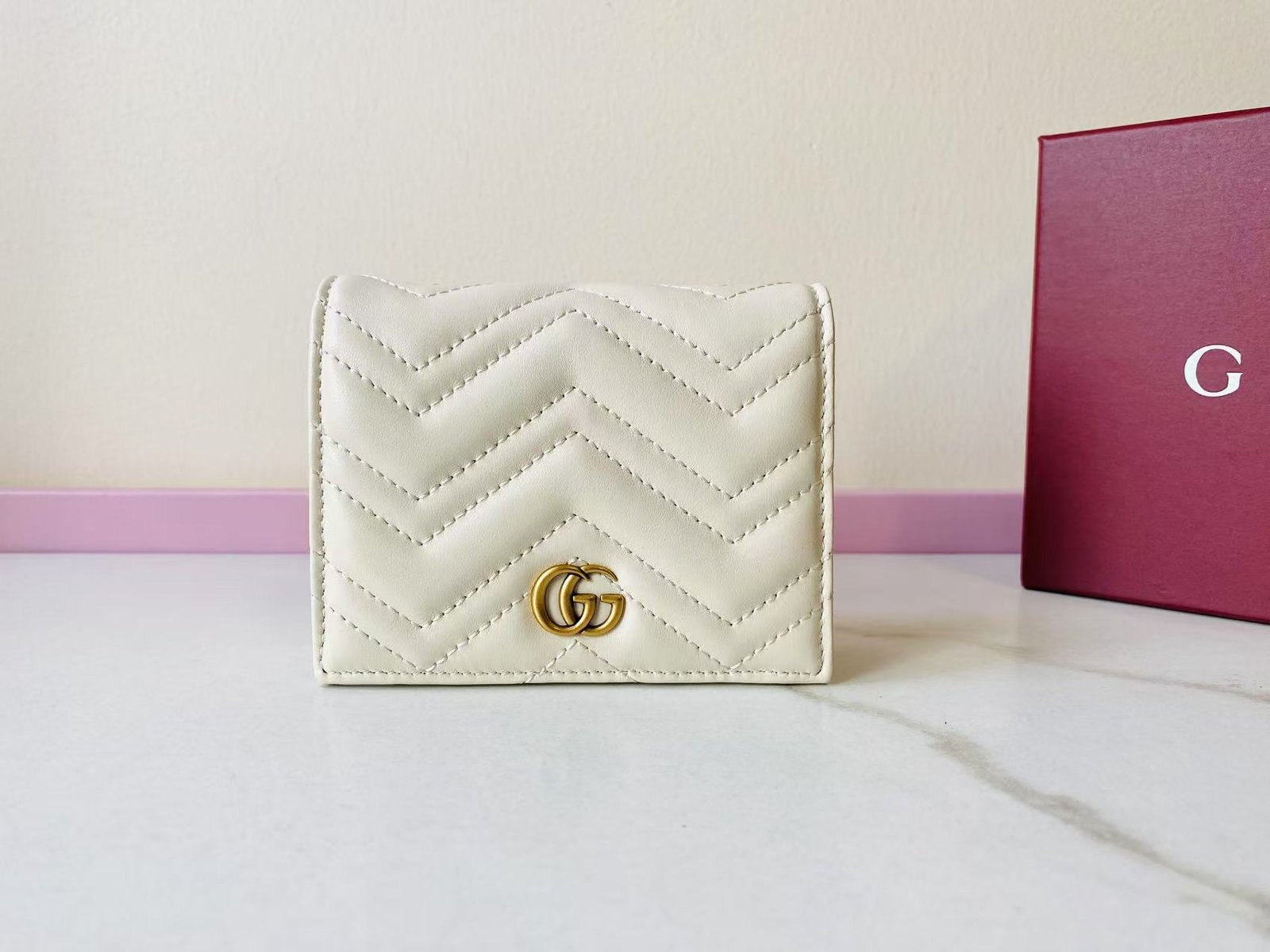 Gucci Portefeuille matelassé à chaîne