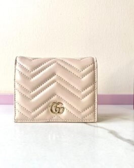 Gucci Portefeuille matelassé à chaîne