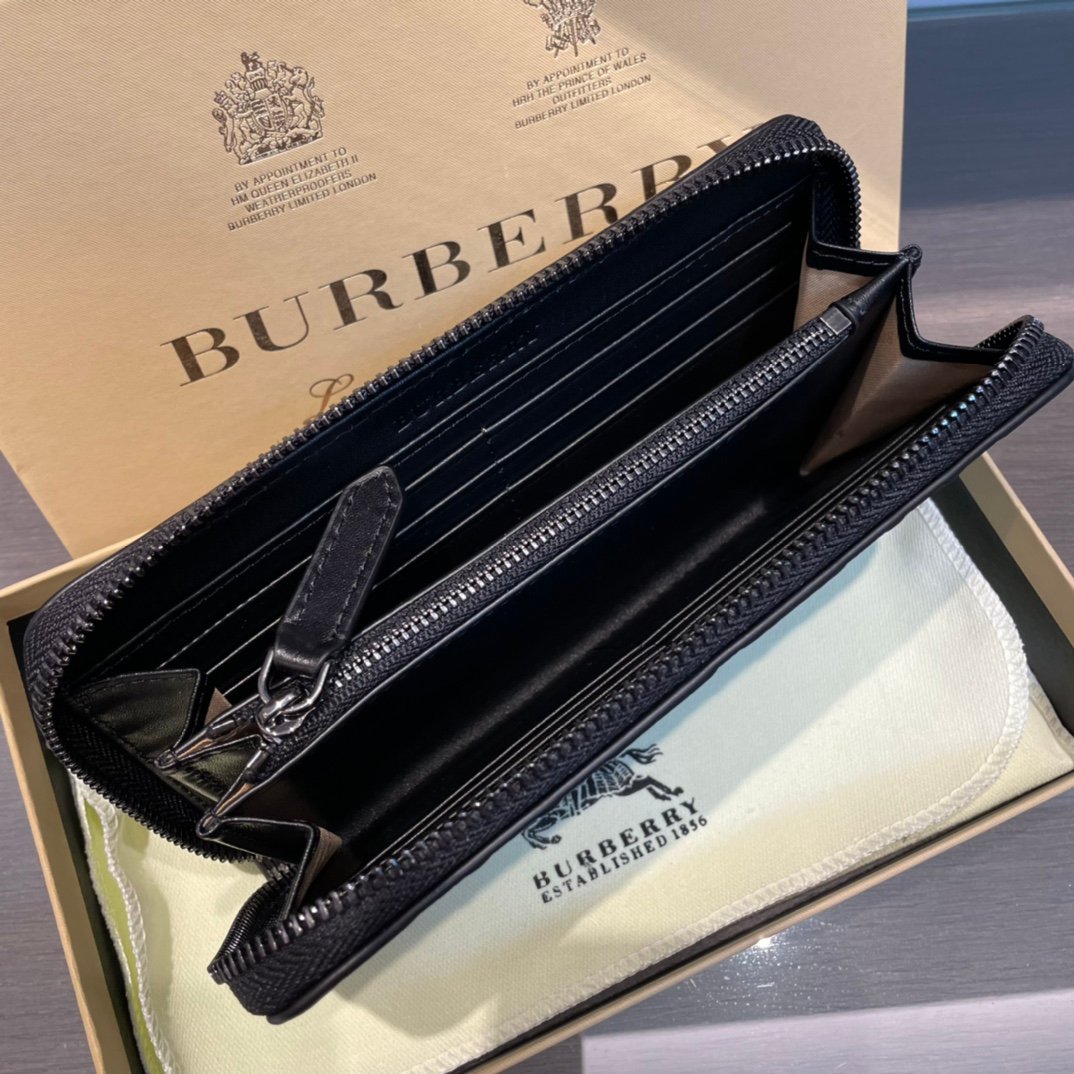 Burberry Portefeuille zippé