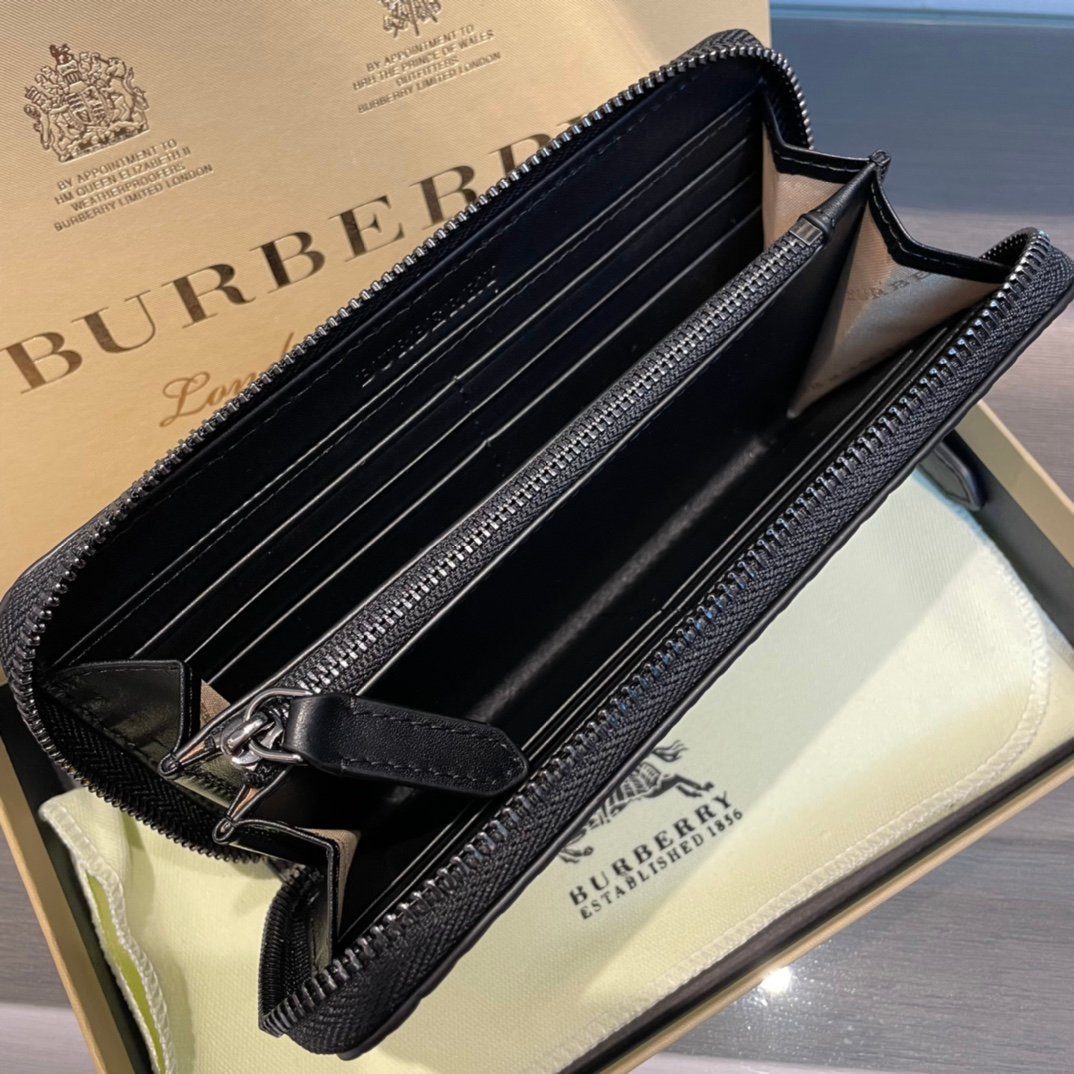 Burberry Portefeuille zippé