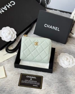 Chanel Portefeuille zippé matelassé