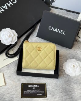 Chanel Portefeuille zippé matelassé