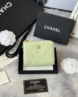 Chanel Portefeuille zippé matelassé