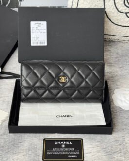 Chanel Portefeuille matelassé à rabat