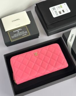 Chanel Portefeuille zippé matelassé