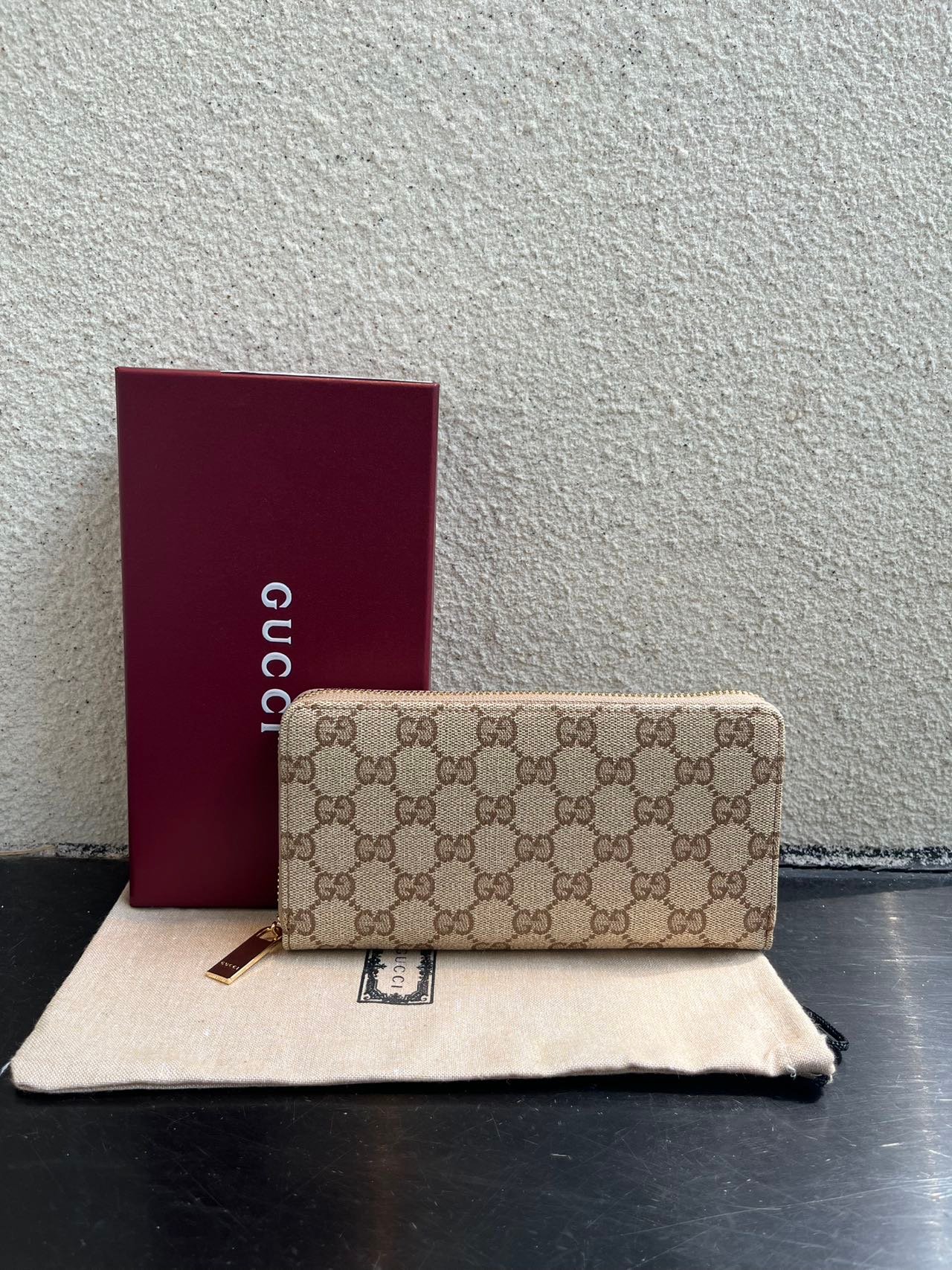 Gucci Portefeuille zippé monogramme