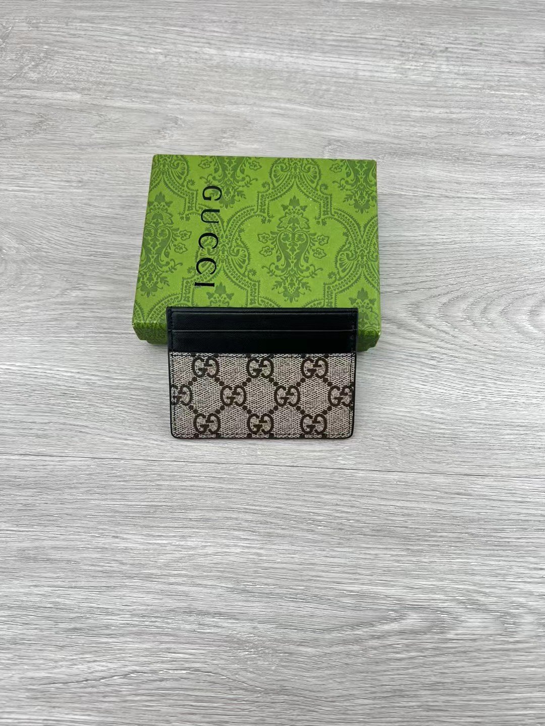 Gucci Portefeuille porte-cartes monogramme