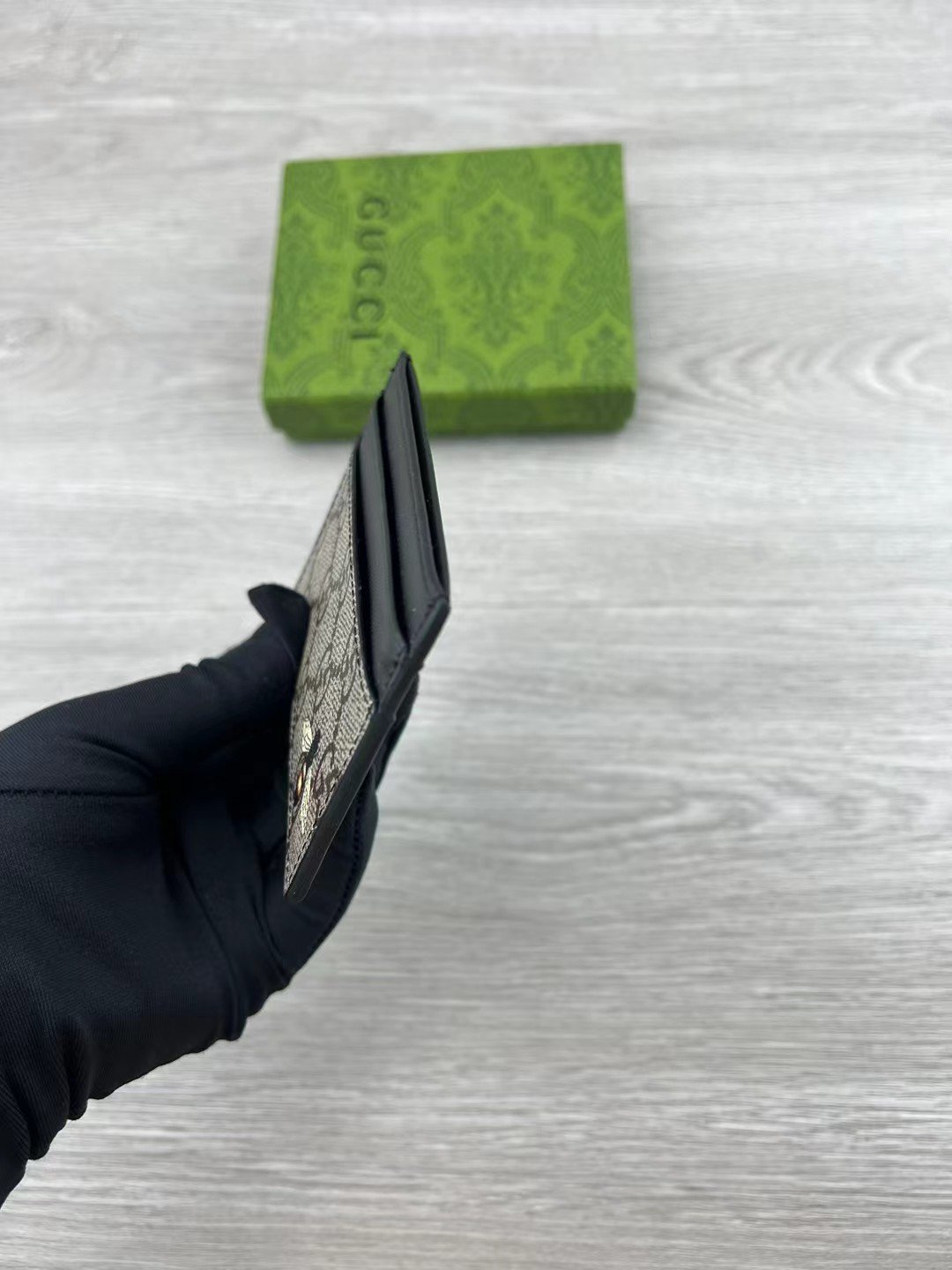 Gucci Portefeuille porte-cartes monogramme
