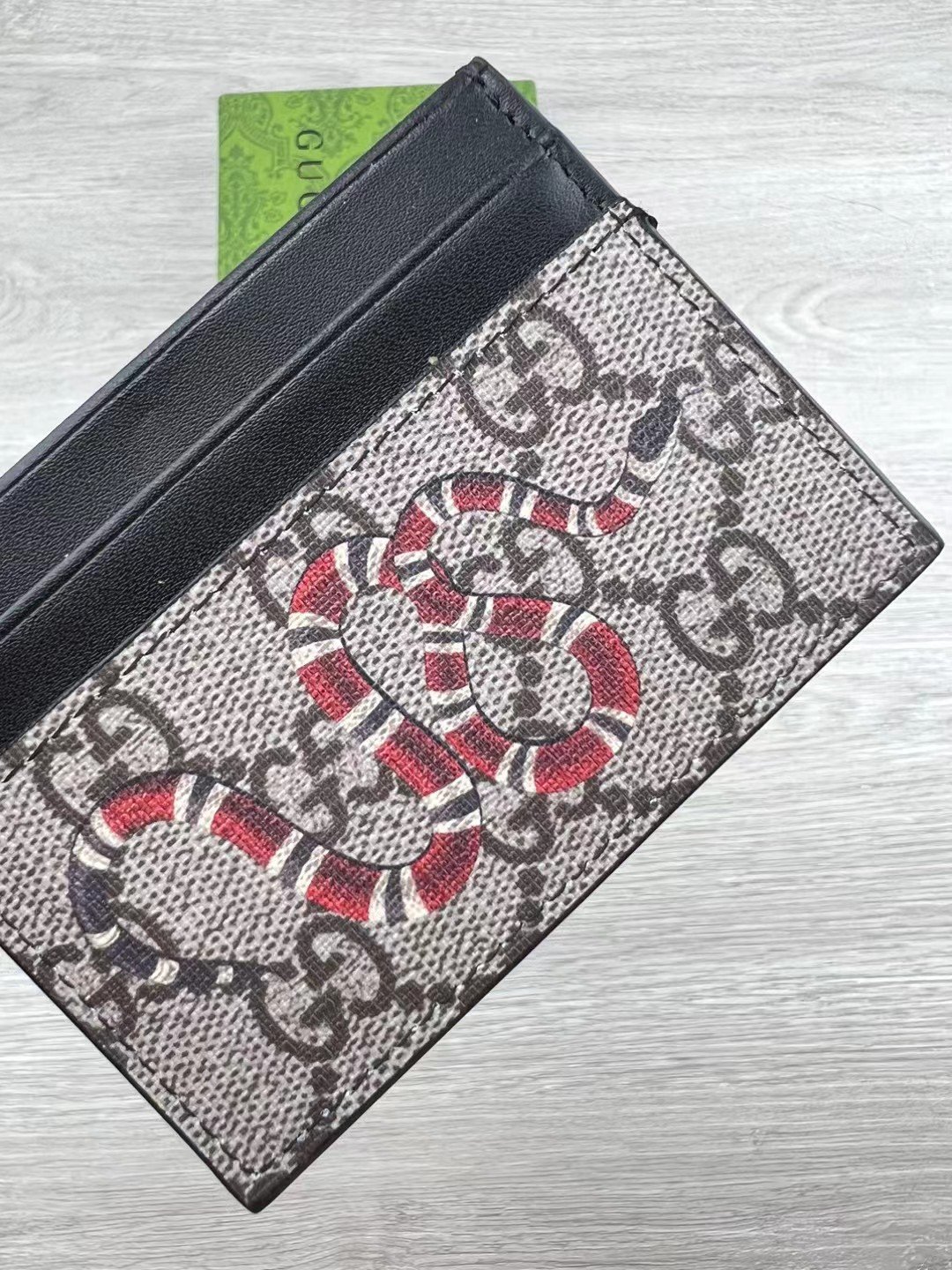 Gucci Portefeuille porte-cartes monogramme