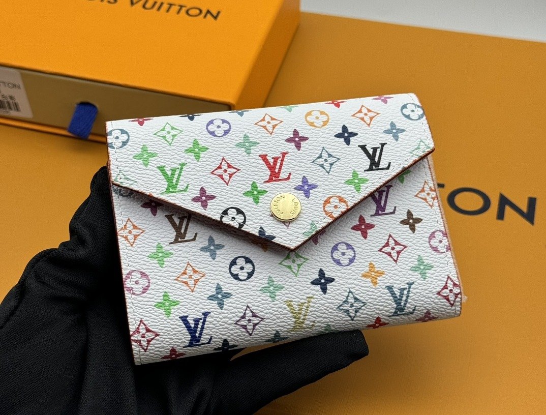 Louis Vuitton Portefeuille compact monogramme