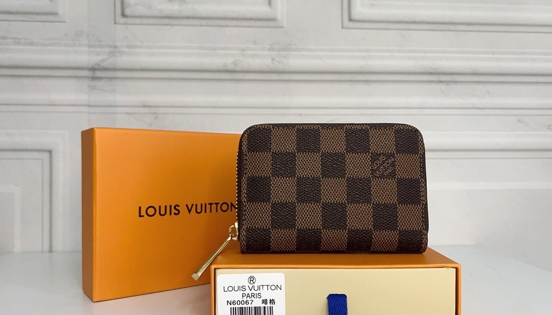 Louis Vuitton Portefeuille zippé monogramme
