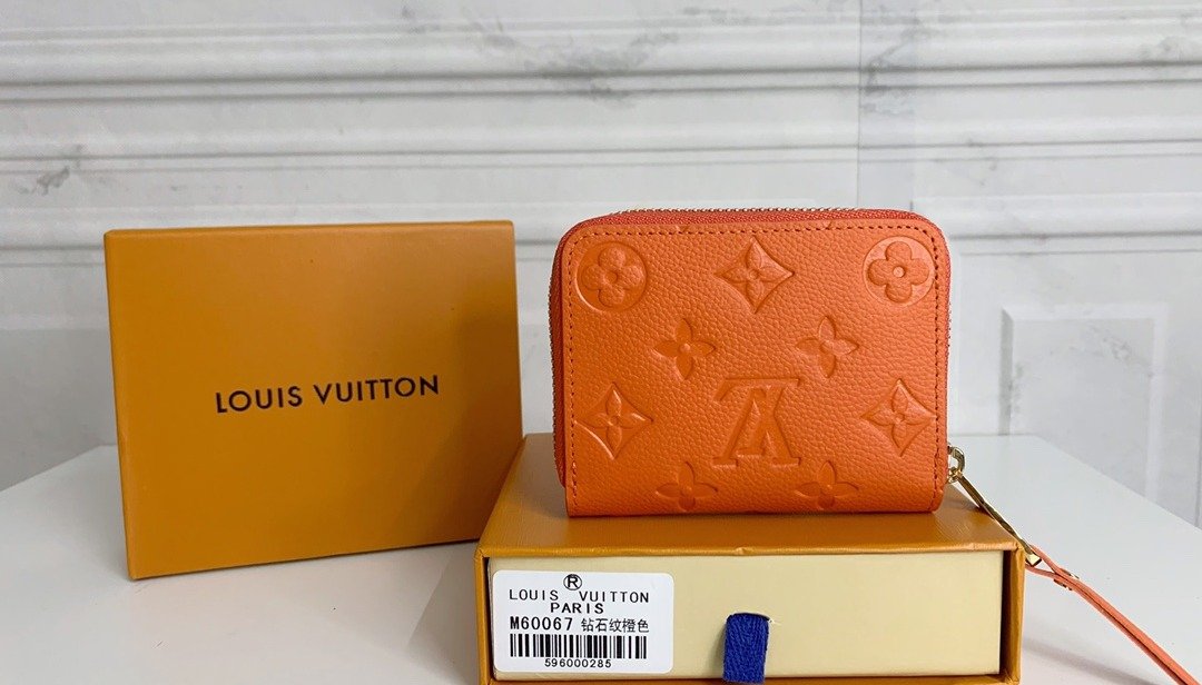 Louis Vuitton Portefeuille zippé monogramme