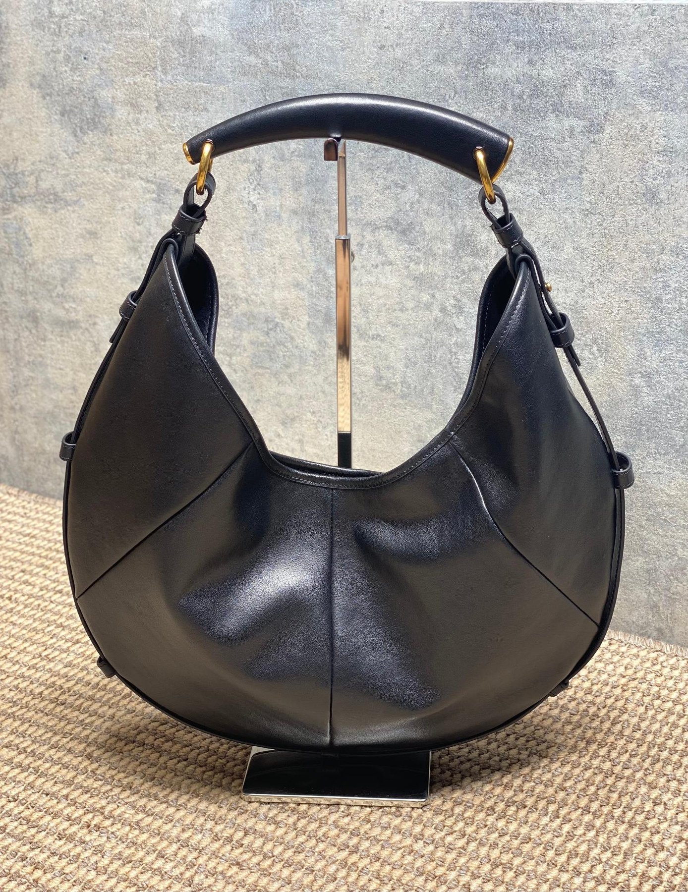 Saint Laurent Mombasa – Noir – Cuir lisse – Moyen format