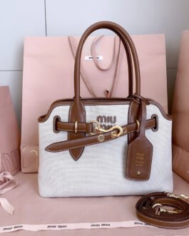 Miu Miu Aventure – Écru / Marron – Toile et cuir – Moyen format