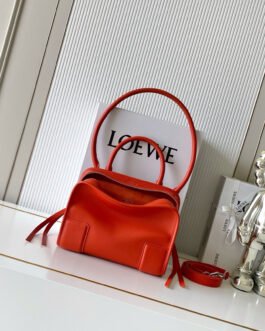 Loewe Amazona 180 – Rouge orangé – Cuir de veau – Petit format