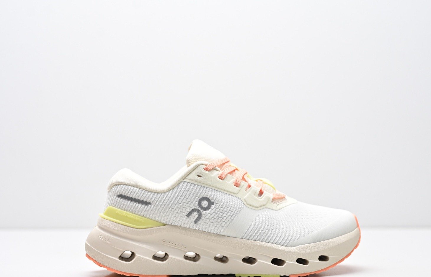 On Cloudrunner 2 – Blanc / Pêche