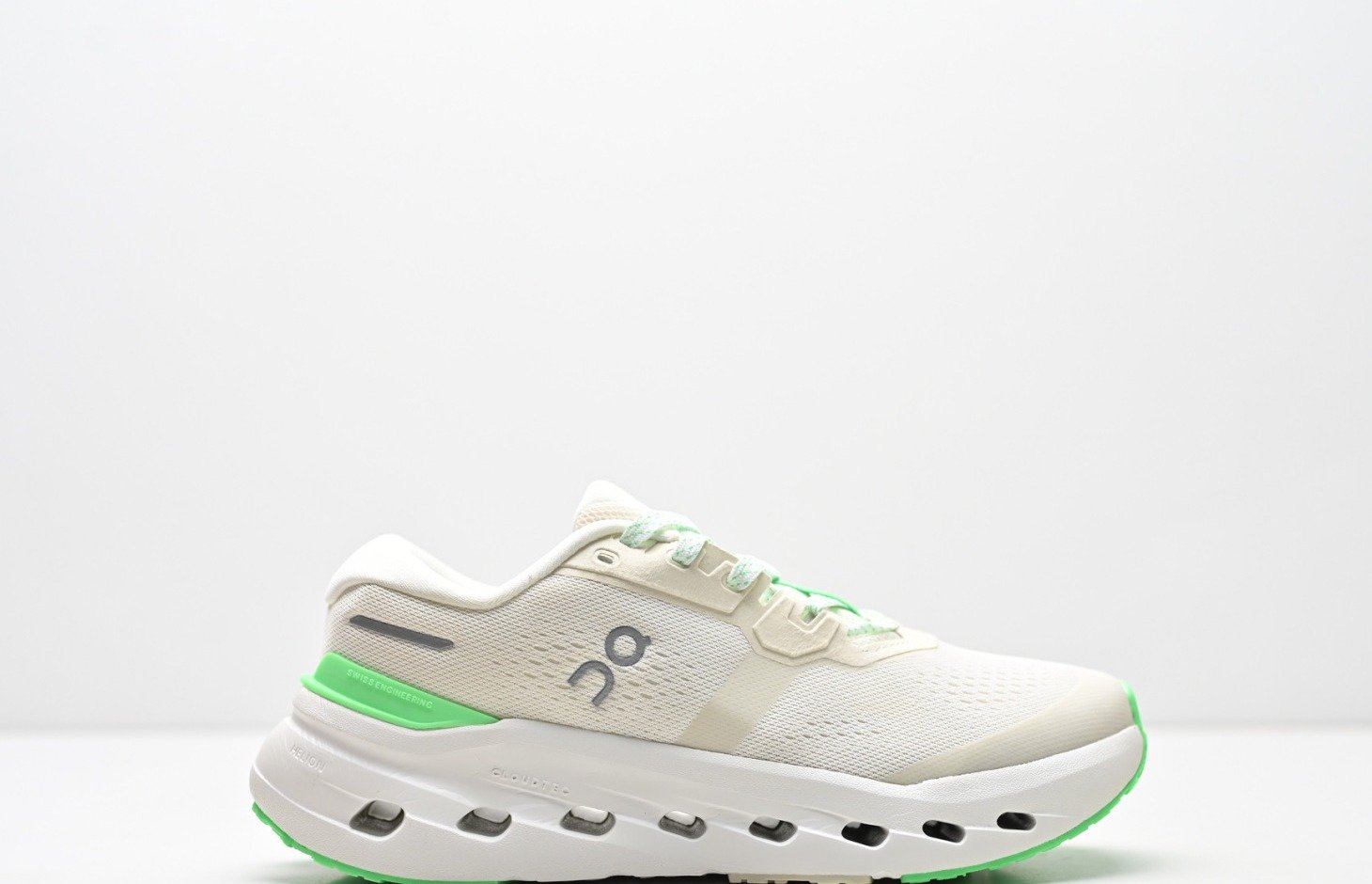 On Cloudrunner 2 – Écru / Vert