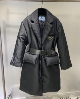 Prada Re-Nylon manteau long ceinturé à logo triangle – long – Noir – Femme